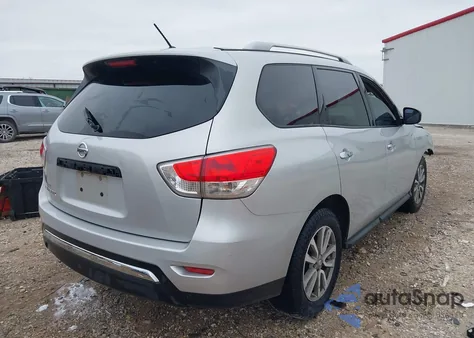 2016 Nissan Pathfinder S z USA, uszkodzony, nr VIN 5N1AR2MN4GC615361